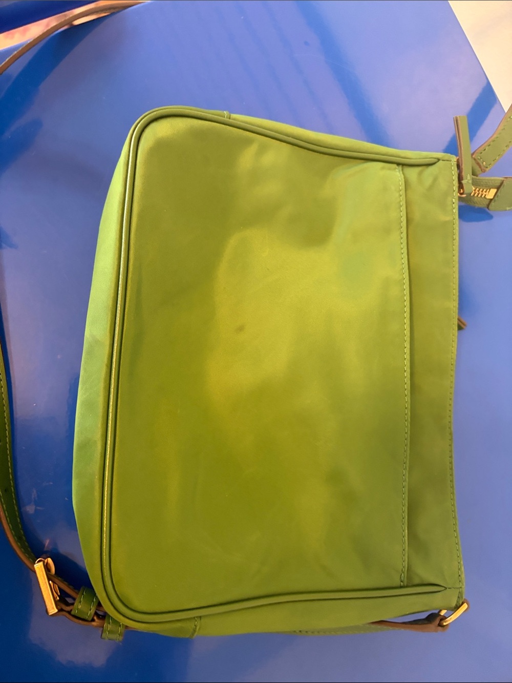 Tory Burch Olive Green Nylon Crossbody with Gold Hardware - Picture 7 of 7
